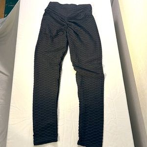 Scrunch butt leggings